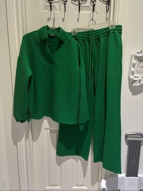 St. John Green Quilted Knit Pantsuit